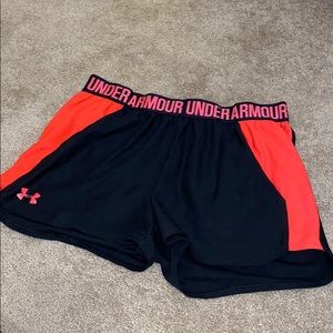 UNDER ARMOUR SHORTS